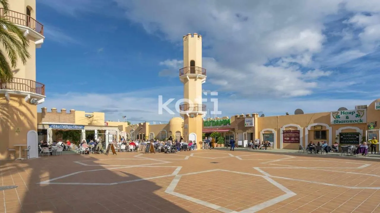 Koti Rentals - Plaza Chinorros Fuengirola Apartment